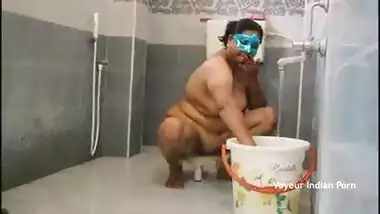 Big Boob Aunty In Shower