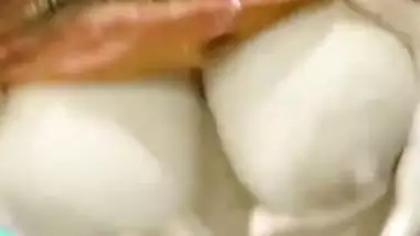 Desi girl perfect boobs and nude body showing