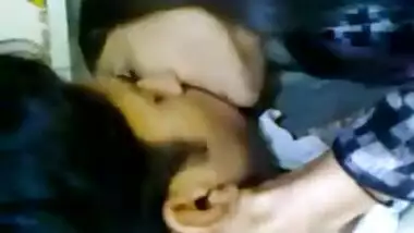 Pakistani Couple Smooch - Movies.