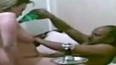 HOMEMADE AMATEUR ARAB COUPLE