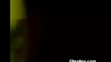 Malayali aunty Lekha boobs press free porn MMS video