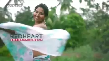 Desi boudi hot photoshoot