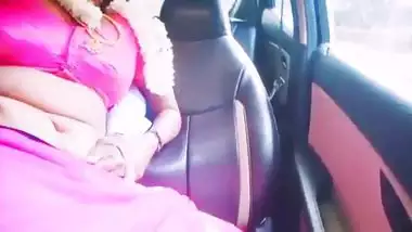 Indian car sex. beautiful saree housewife with boyfriend cheating romance. Telugu dirty talks. Sex story.