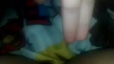 CUTE NRI DESI GF FINGERING WHAT’S APP VIDEO