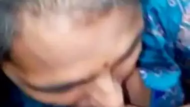 Marathi sex video of an old aunty sucking a dick