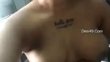 Hot desi girl showing her boobs