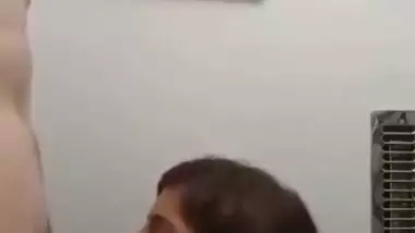 Delhi babe gives an Indian blowjob to her British BF