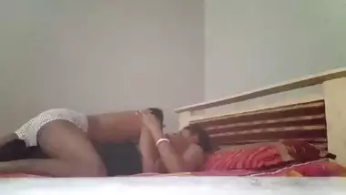Desi guy sucking boobs of his neighbor bhabhi