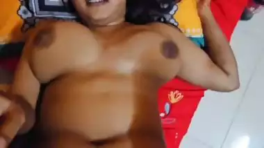 Booby aunty sex video update with husband friend