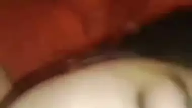 An 18-year-old virgin girl gets fuck in Delhi sex MMS