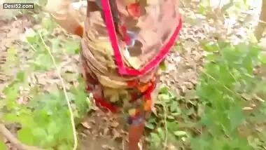 Desi village bhabi outdoor fucking