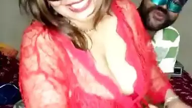 Malika raj Cam Model Sex Show