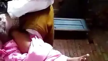 Today Exclusive- Tharki Sasur Nea Appni Bahuai Ko Chod Dala
