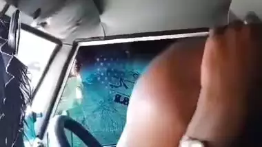 HD Tamil sex video of a couple fucking in a car
