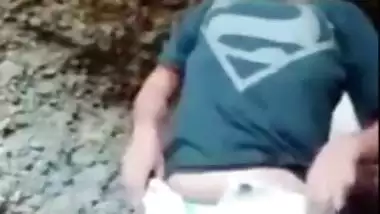 Horny Indian lovers caught fucking outdoors in amazing Desi mms video