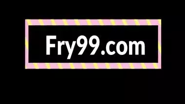 Sexy Desi Girl Showing Boobs Sexy Desi Girl Showing Boobs