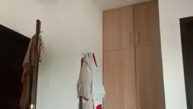 Paki Old Man Enjoying with Young Babe Clear Talking