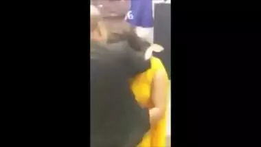INDIAN SEXY BOOBY BHABHI IN SAARI DANCING