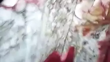 Desi village bhabi show her nude body