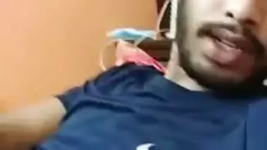 Sed Desi guy has XXX chudai with naive GF during video call