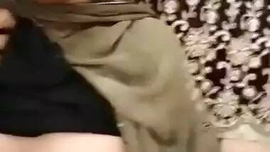 Paki Pathan girl showing boobs and pussy
