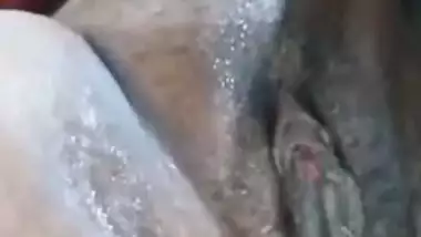 Desi village bhabi nice pussy