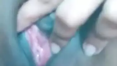 Telugu Boudi bare MMS episode looks the superlatively good