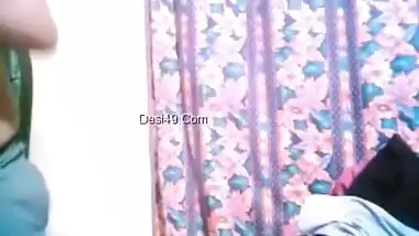 Sexy Big Boob Indian Milf