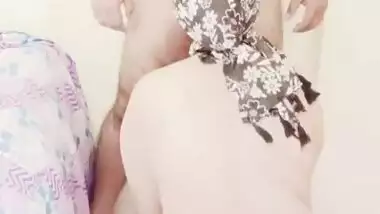 Paki Sexy Bhabhi Giving Blowjob & Getting Fucked