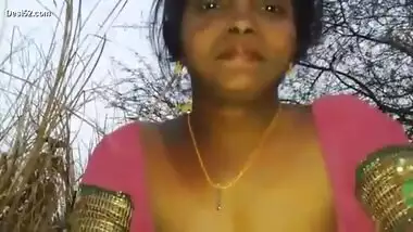 Village bhabi fucking in Jungle
