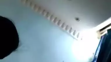 Hot Tamil Aunty And Mallu Guy’s Sex Massage Video