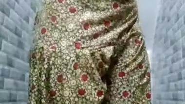 Super chubby Indian girl big boobs show