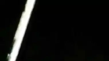 Desi aunty outdoor boob show