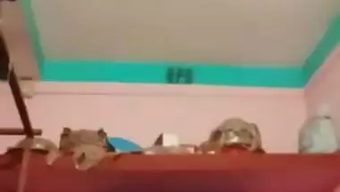 Desi amateur XXX model has camera to make erotic striptease video