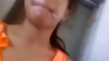 Desi cute girl nice boobs