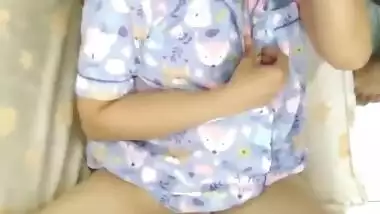 Arab Babe Shared by Hubby With Friend Threesome