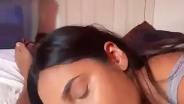 Hot and sexy babe from Delhi gives an Indian blowjob