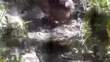 Desi lady outdoor toilet