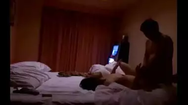 Indian sex tube presents hardcore anal sex with loud moans
