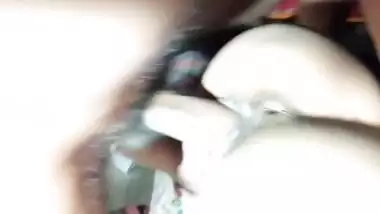 Neha Ke Dost Ne Ghodi Banakar Choda Neha Ki Chut Faad Dali