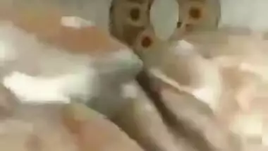 Indian beauty aunty naked bath vdo