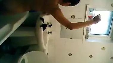 Mally amateur getting her pussy licked by her...