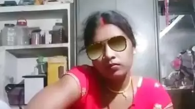 Bhabi Showing Pussy to Fans