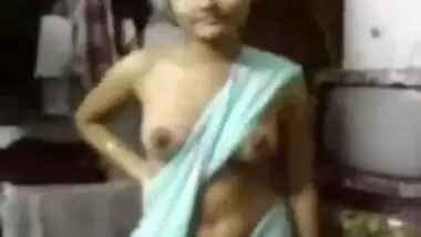 Indian bhabhi stripping naked exposing bigtits indian-sex mms