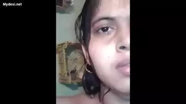 A bangla booby bhabhi taking shower