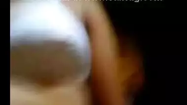 Show Friends Wife Nice Boobs