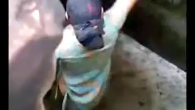 DESI BABE HOT BODY PERKY NIPPLES SHIVERING ORGASM