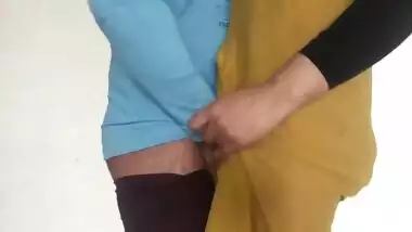 XXX amateur Indian sex! Sexy teacher fucked by student in school