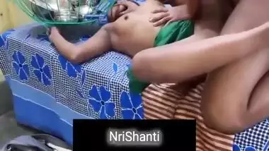 New Pornstars - Bartan Bechne Ai Thi Madrchod Ne Gand Mar Li Clear Hindi Tal