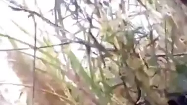 Bhojpuri bhabhi ki khet chudai